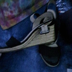 Life Stride Black and Tan Wedge Sandals